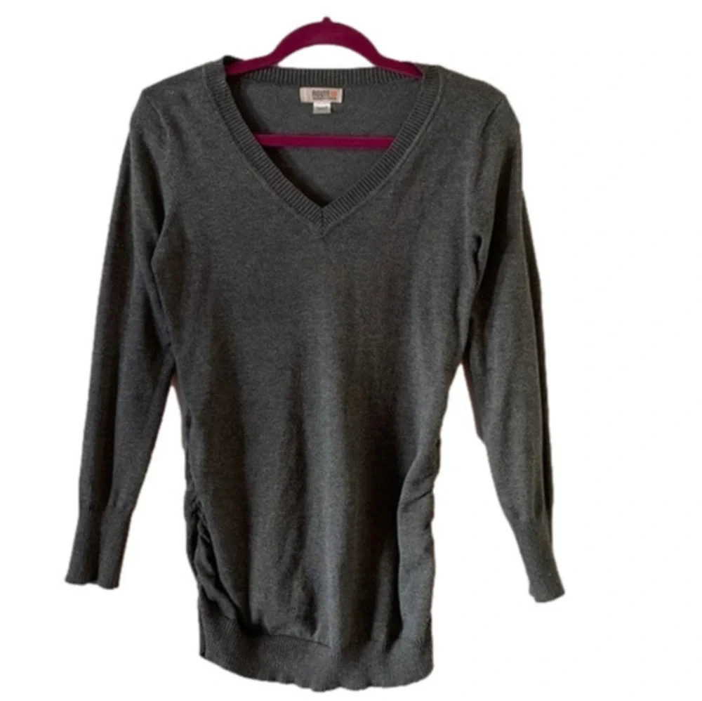 𝅺ROUTE 66 original clothing co. medium long grey sleeve v neck ruched sweater